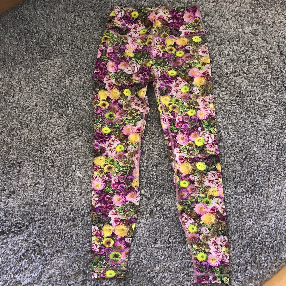 NWT Lululemon Wunder Under HR Tight - 8